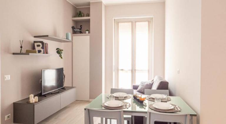 The Best Rent - Apartment with balcony in Milan downtown — photo 3