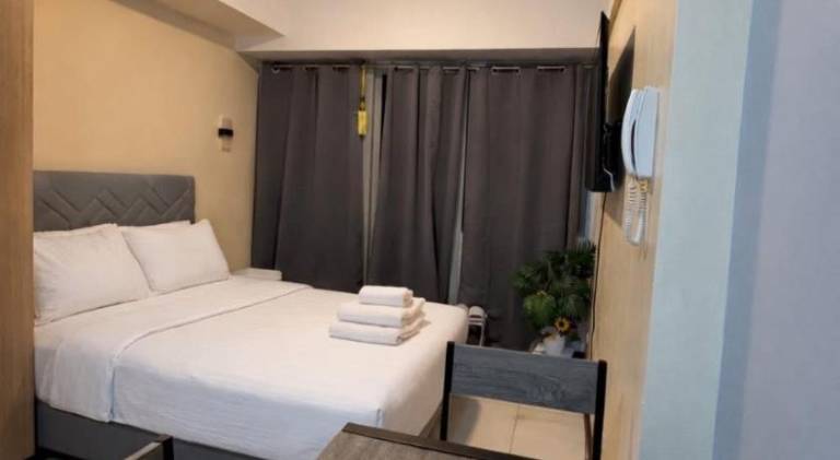 Miya's Crib J Cozy Staycation Commonwealth the Residences Quezon City Resort Style Condominium — photo 2