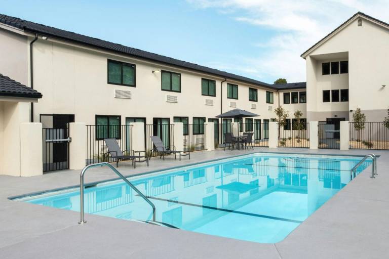 Fairfield by Marriott Inn & Suites Atascadero — photo 2