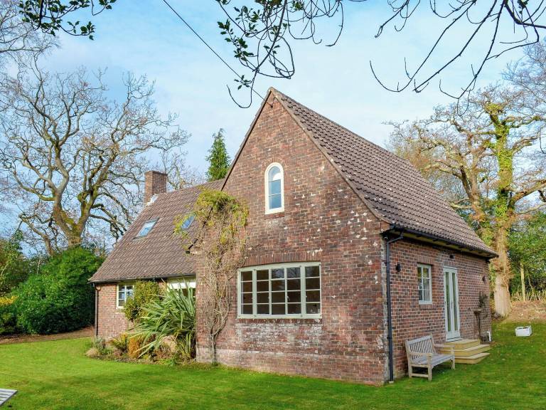 Cottage Burley