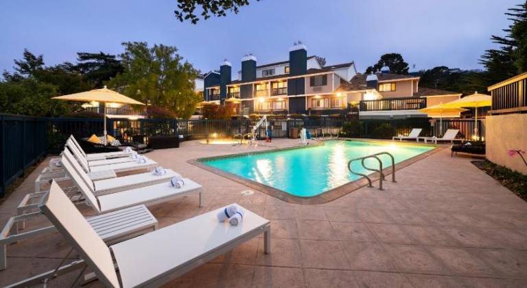 Mariposa Inn and Suites — photo 3