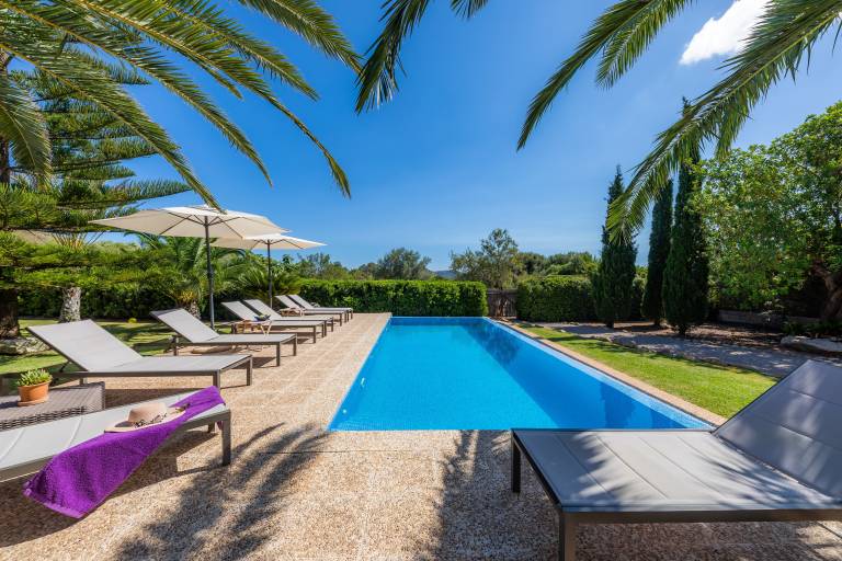 Children-friendly vacation home with yard, terrace & private pool | Mountain view | Perfect for remote work | Pet-friendly — photo 2