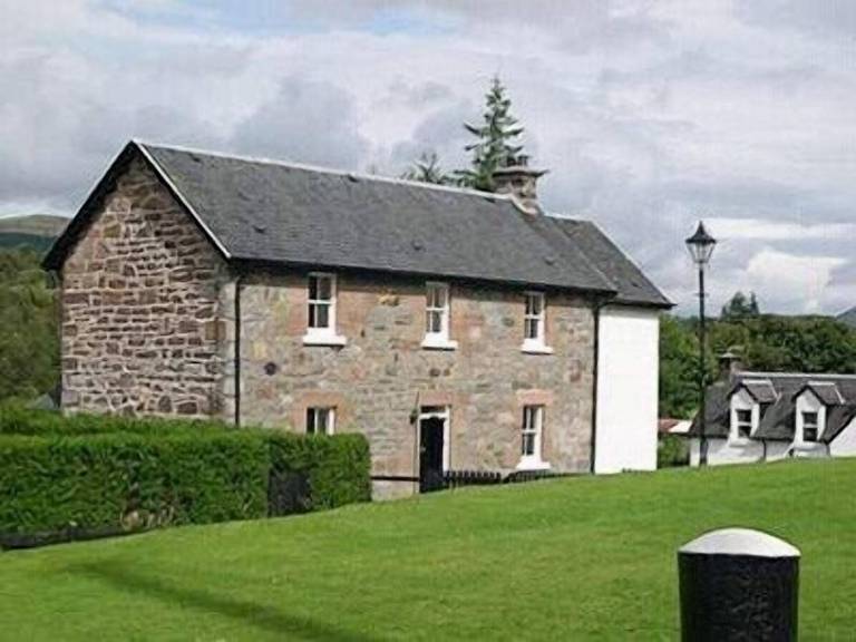 Cottage  Fort Augustus