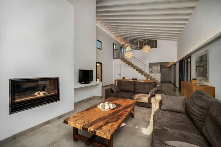 Family-oriented big house with barbeque, terrace & private pool | Pet-friendly — photo 5