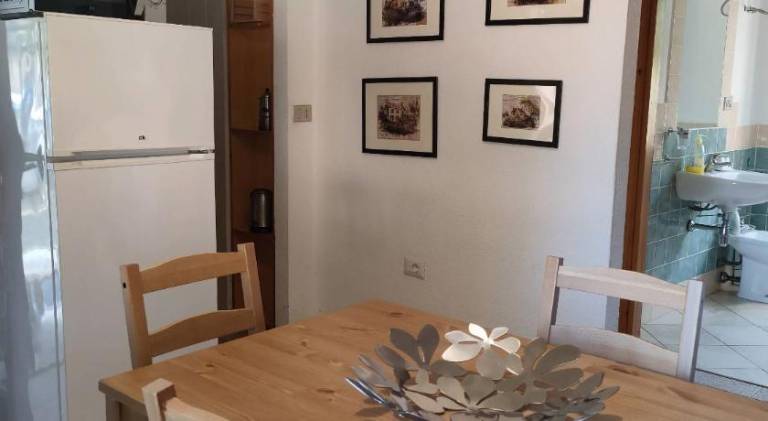 Holiday apartment with patio, yard & BBQ — photo 5