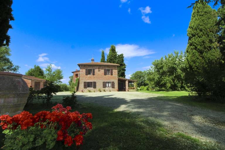 Villa mit Garten, privatem Pool und Grill
