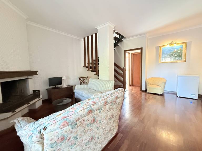 Holiday apartment with patio — photo 2