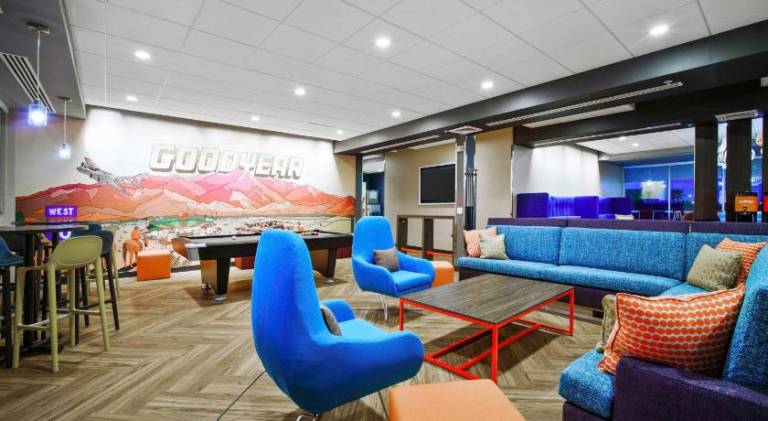 Tru by Hilton Goodyear Phoenix West — photo 4