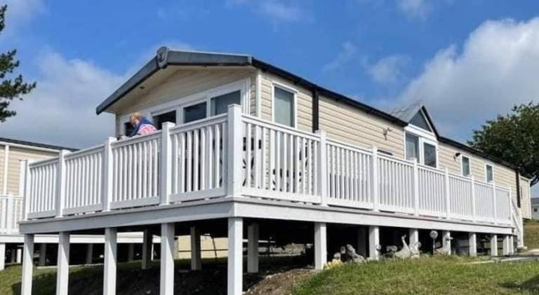 Sea Breeze Cabin in Poole
