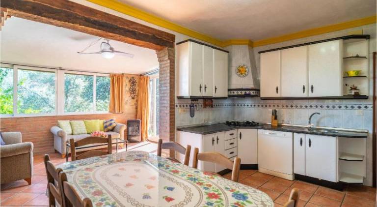 Charming house with pool | Pet-friendly — photo 4