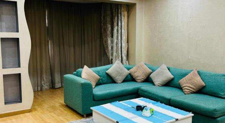 Rental apartment with jacuzzi — photo 3