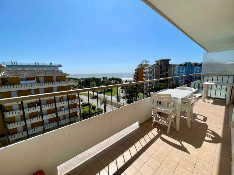 Rental apartment with pool | Water view in Caorle