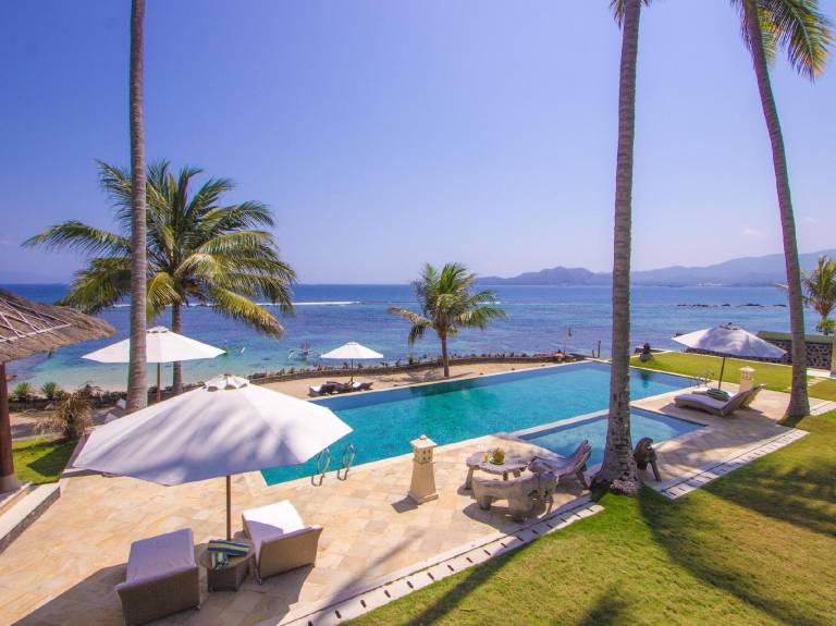 Beachfront Citakara Sari Villas in Karangasem