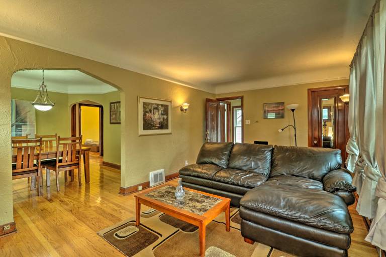 Cozy Duplex Half Mi to Magic Bag & Woodward Ave