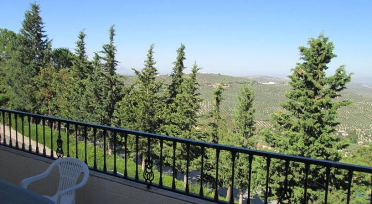 Holiday apartment with 2 rooms for 4 persons in Cazorla
