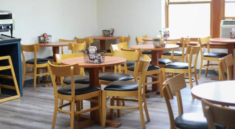 Illini Inn & Suites — photo 2