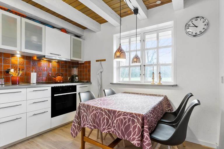 House with terrace & grill | Pets allowed — photo 4