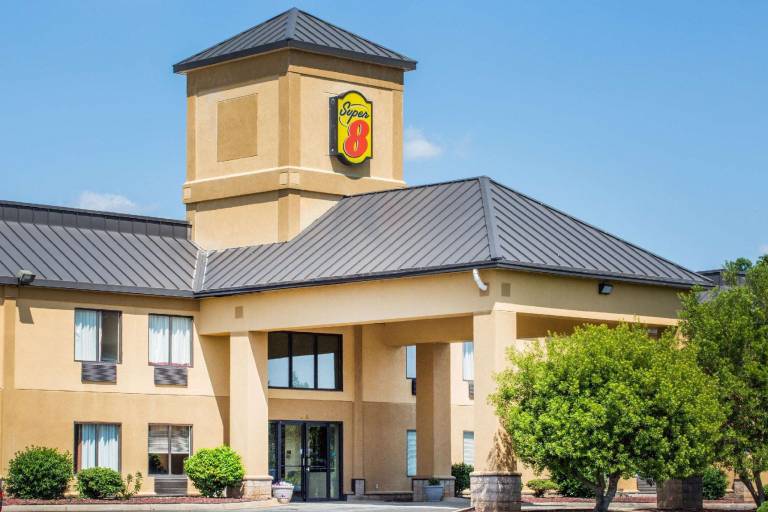 Super 8 By Wyndham Piedmont Greenville Area in Anderson, SC