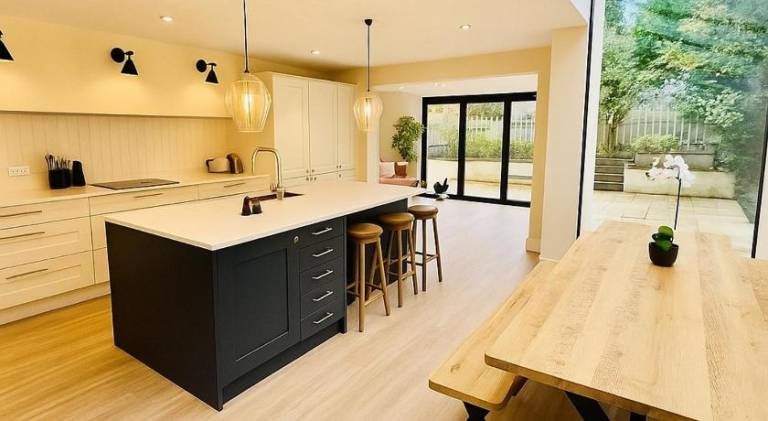 House | Dogs allowed in Bath