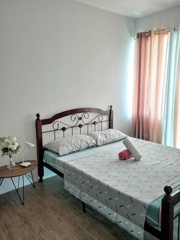 Fully equipped charming rental apartment with yard & pool | Good for workation | Pets allowed — photo 2