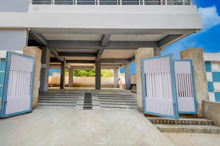 Collection O LB Nagar Near Kamineni Hospital