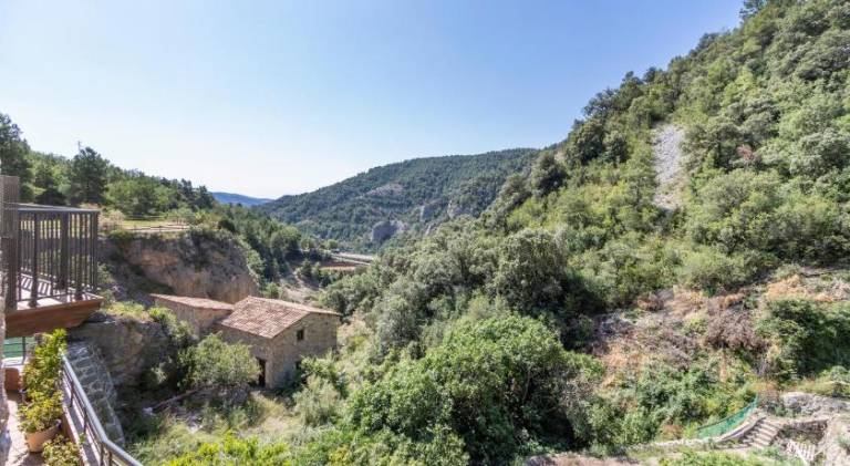 Fully equipped lovely villa with garden, pool & BBQ | Suitable for remote work | Pet-friendly — photo 2