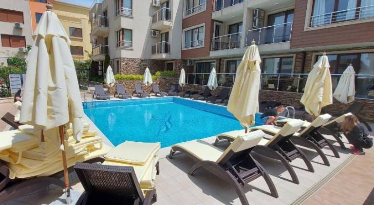 Holiday apartment with pool in Sozopol