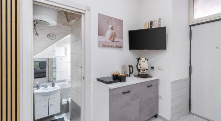 Apartment | Close to Naples Cathedral | Pet-friendly — photo 2