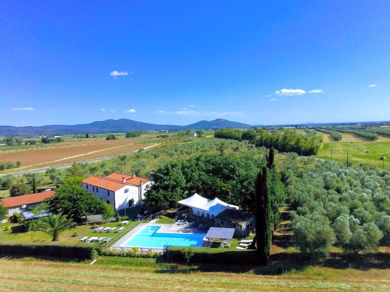 AGRITURISMO LA PORCARECCIA: GLICINE bilocale per una romantica vacanza in coppia — photo 2