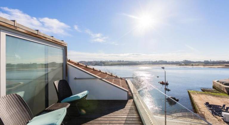 Fully equipped vacation home with patio & jacuzzi | Next to the beach | Good for workation | Pet-friendly — photo 2