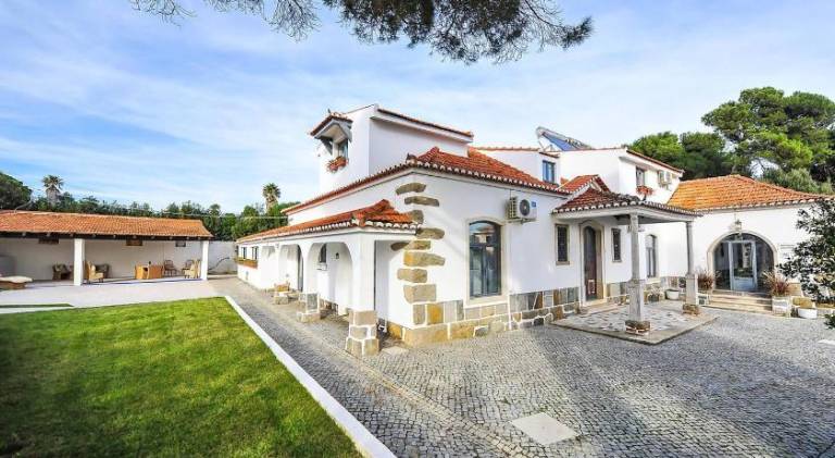Santo Antonio's Guesthouse in Cascais