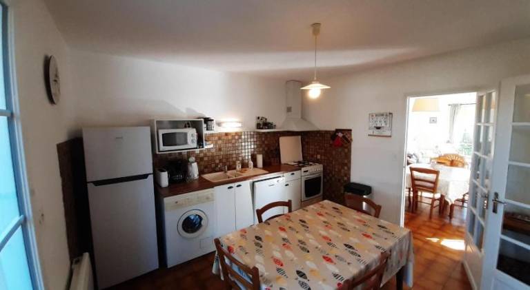 Fully equipped vacation home with terrace, garden & barbeque | Beach nearby | Dogs allowed — photo 4