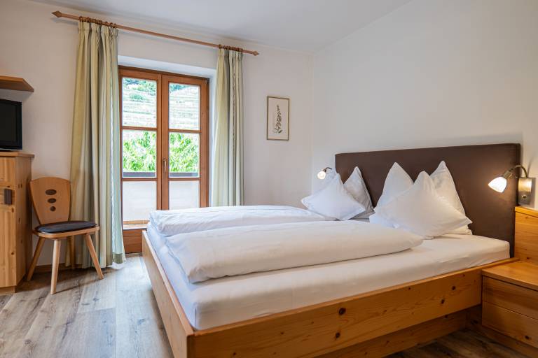 Bauernhof Dorf Tirol