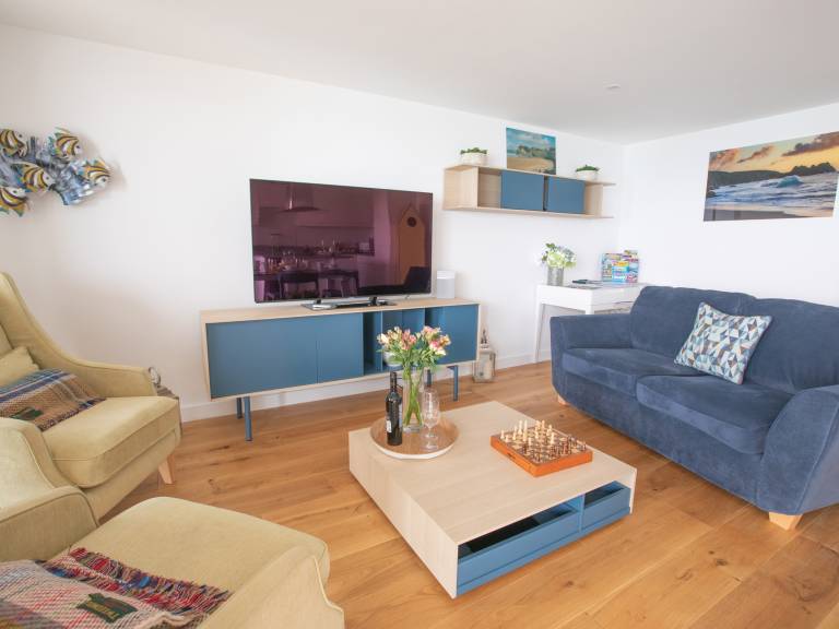 Family-oriented cottage | Beach view | Beach nearby | Pets allowed — photo 4