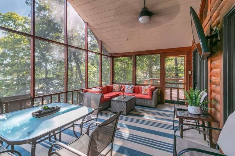 Cabin Cadiz
