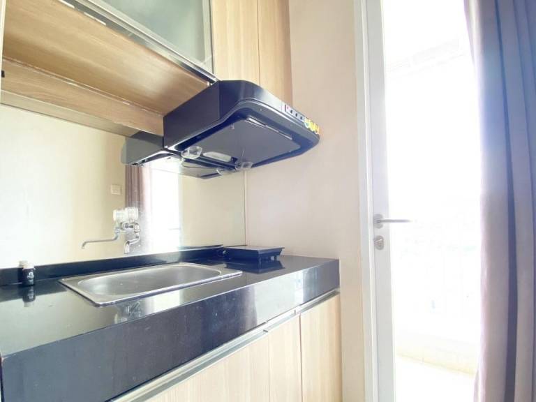 Clean and Cozy 2Br Apartment @ Parahyangan Residence — photo 3