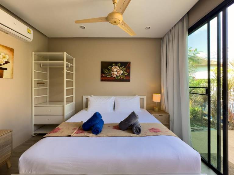 Villa with private pool, barbecue & patio | Suitable for remote work — photo 2