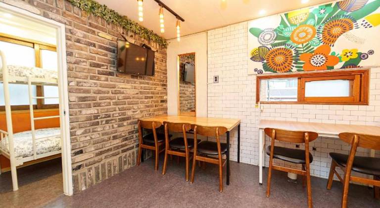 3-Gu&Anne house Hongdae 6room & 4bath House — photo 4