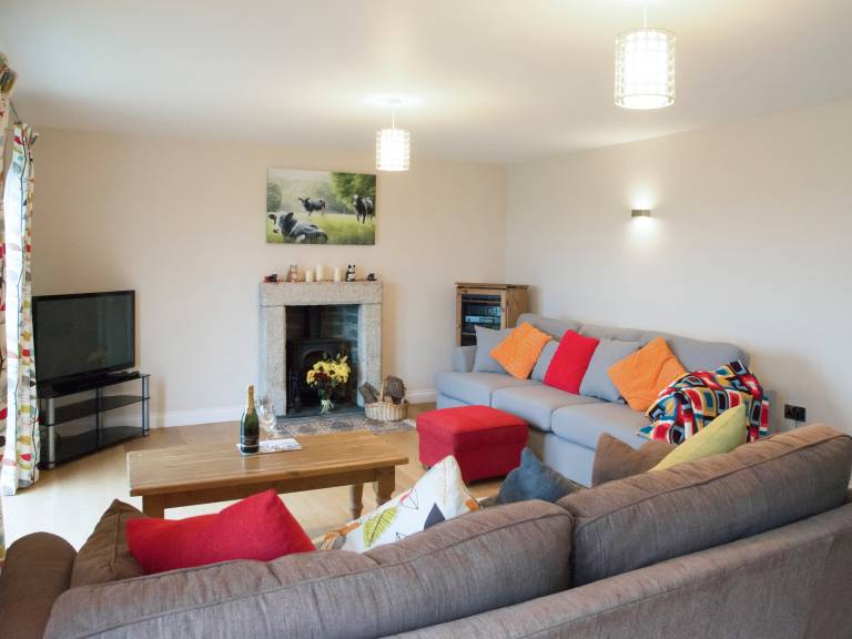 Family-oriented pleasant cottage with terrace, garden & grill | Pet-friendly — photo 3