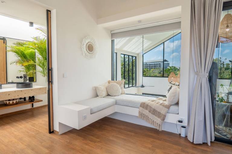 Villa with garden, barbeque & pool | Suitable for remote work | Pets allowed — photo 2