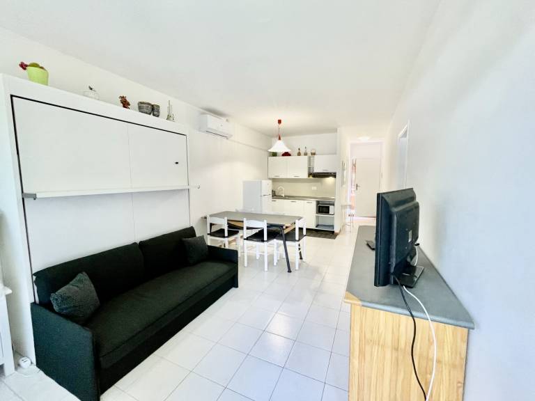 Children-friendly apartment with patio & pool | Pets are welcome — photo 3
