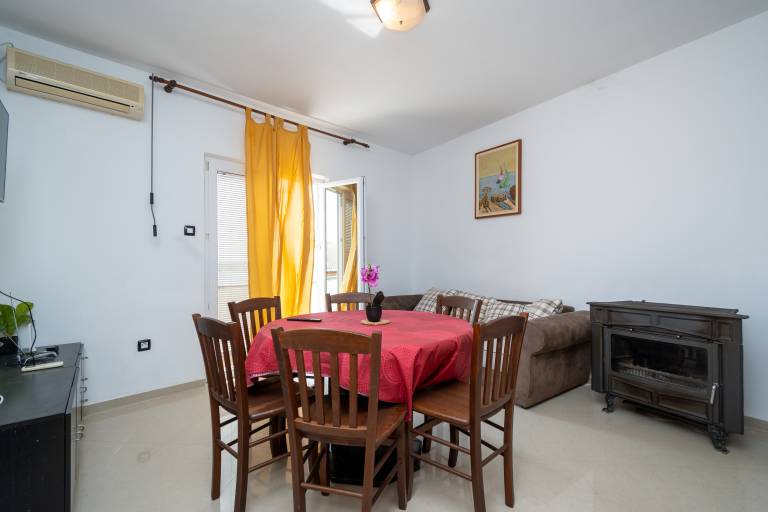Two bedroom apartment with balcony and sea view Zubovići (Pag) (A-9365-c) — photo 3