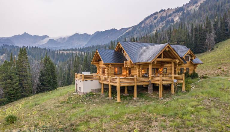 House  Big Sky