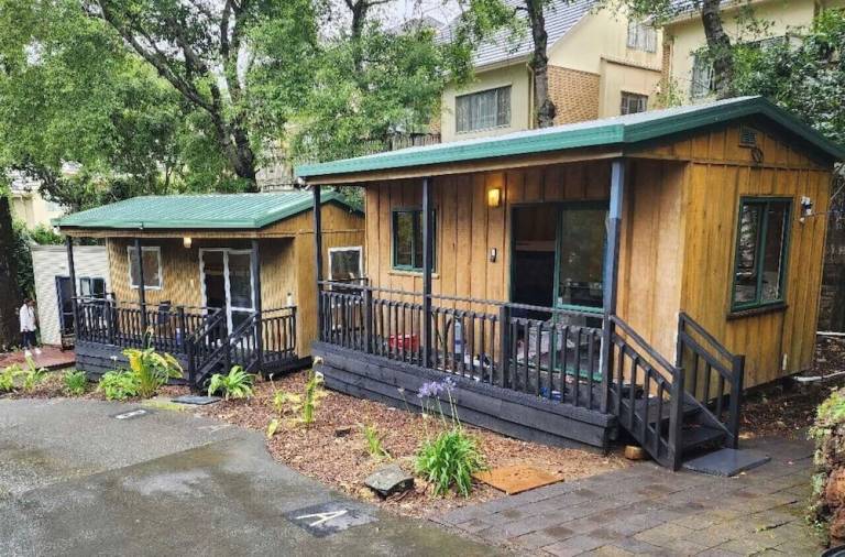 Motel  Greenlane