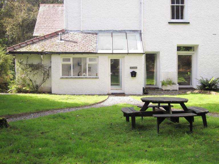 Cottage  Nether Staveley