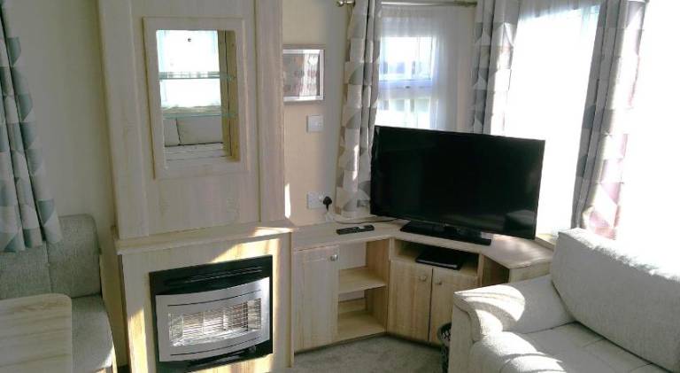 Kingfisher Ingoldmells Europa 6 Berth Central Heated Close to site shop FREE WIFI — photo 2