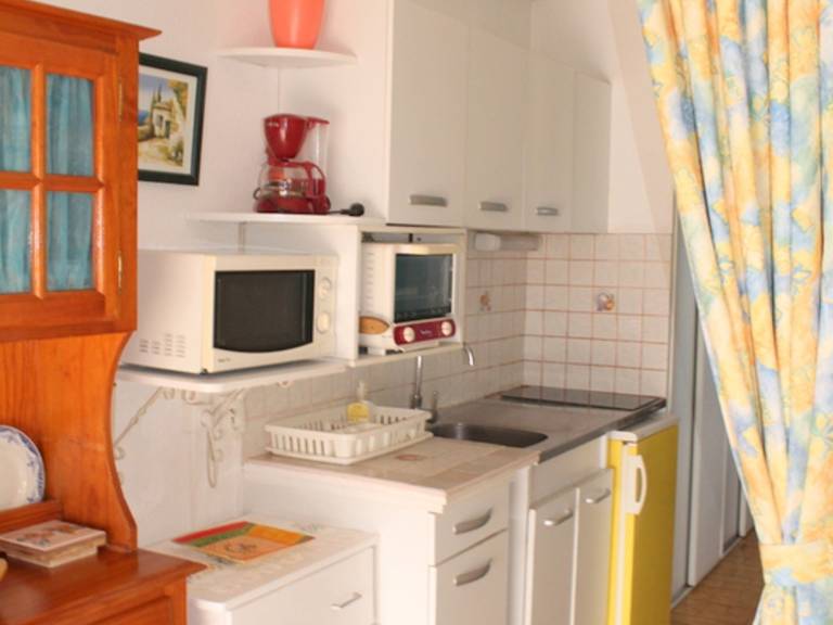 Cozy apartment near thermal baths - Pets allowed, private parking in Balaruc-les-Bains