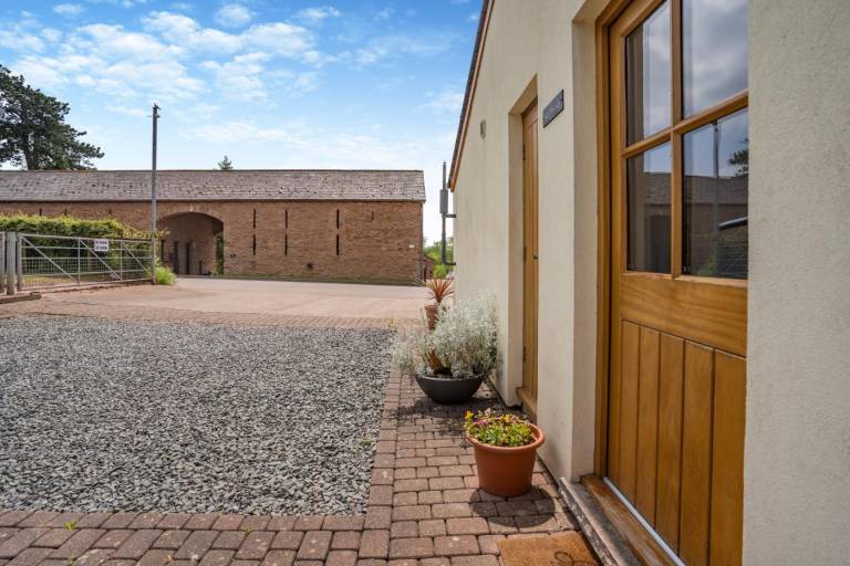 4 Bed in Wonastow oc k29425