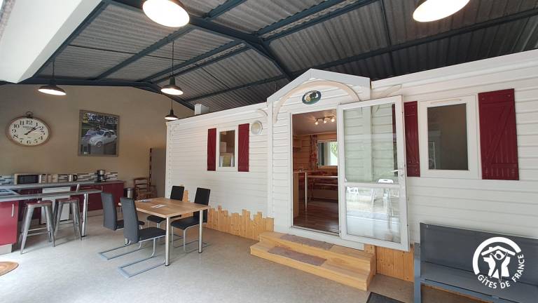Pleasant gite with grill, terrace & garden | Dogs allowed — photo 4