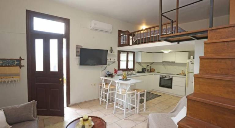 Apartment with 2 rooms for 6 persons — photo 2